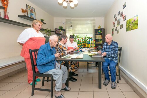 'Дом инвалидов и пррестарелых Свой Дом' - пансионат для пожилых людей фото