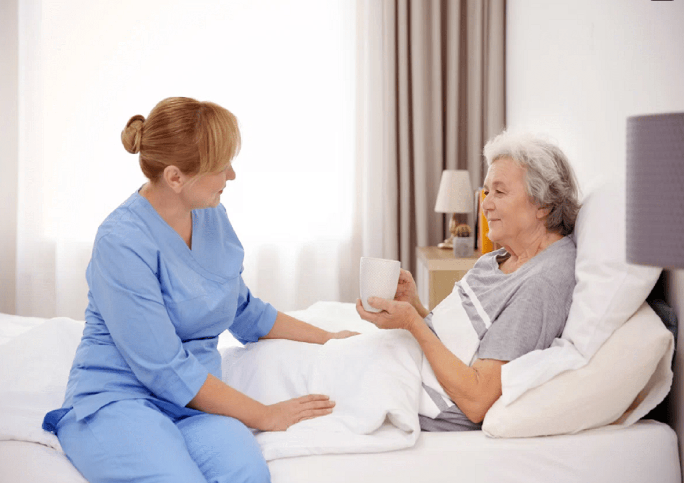 Почему следует обратиться к профессионалам при уходе за лежачим больным